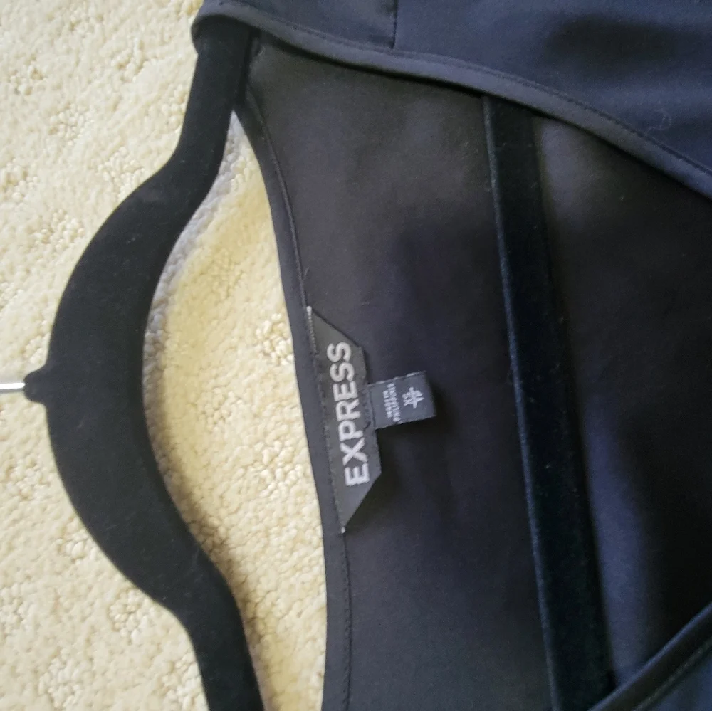 Express Top - Picture 4 of 5